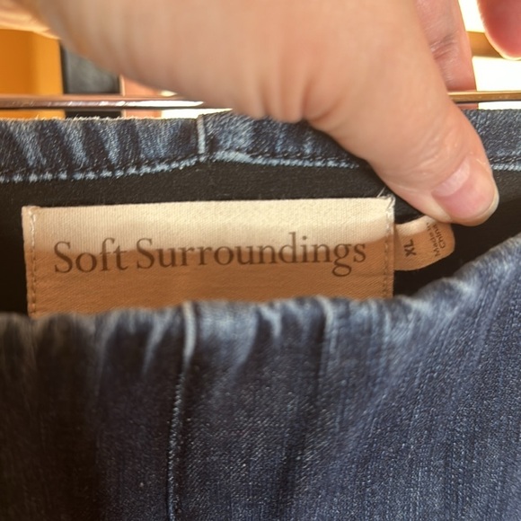 Soft Surroundings Ultimate Denim Pull-On Bootcut Jeans Size XL 18 No Belt Loops - Picture 3 of 4